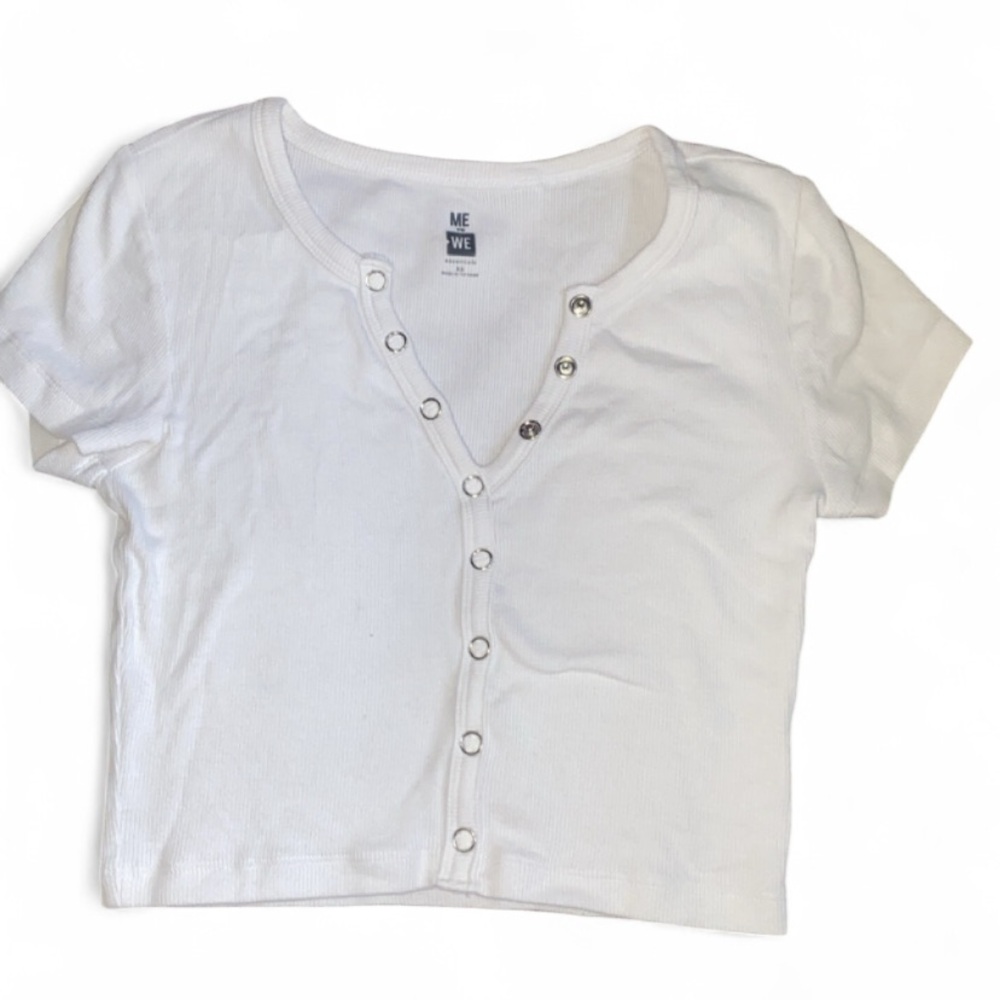 White Crop Top with Relaxed Fit and Rounded Neckline